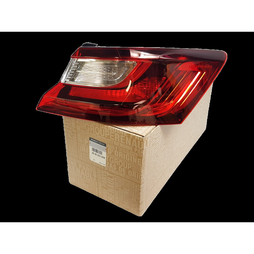 LAMPA STOP PE ARIPA DR SPATE MEGANE IV